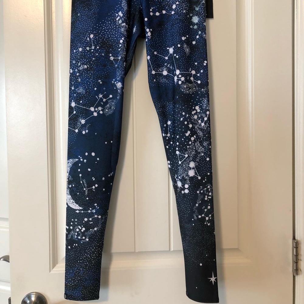 Onzie High Rise Graphic Legging